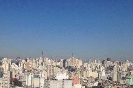 Céu deve ficar limpo e temperaturas mais altas durante o fim de semana