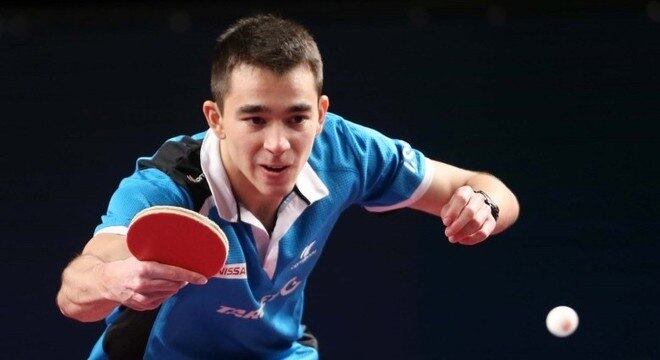 Calderano derrotou Lin Gaoyuan por 4 sets a 0, parciais de 11/9, 11/8, 11/4 e 11/6