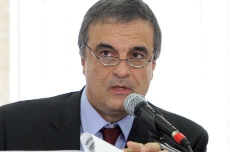 Cardozo deve esclarecer participação em denúncias de corrupção