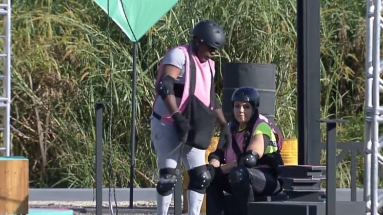 Outros casais tiveram dificuldade com o balanço. Geórgia e Li Martins passaram mal na dinâmica. Bibi revelou medo de quedas e, apesar da boa performance de Pimpolho, a dupla desistiu da prova, conquistando o primeiro banquinho da DR