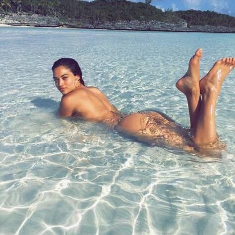 Com esse corpo e beleza, não é difícil conquistar todo mundo