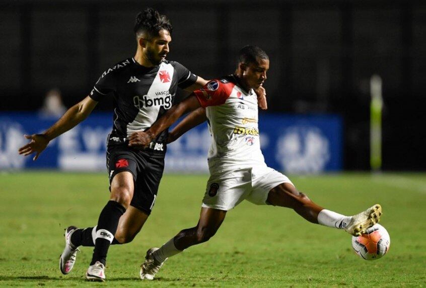 Vasco vinha em péssima fase, mas conseguiu a vitória pelo placar mínimo