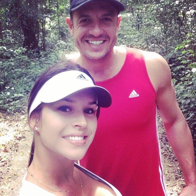 Nas redes sociais, a moça vive fazendo declarações apaixonadas