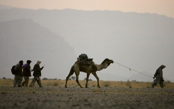 O Paquistão aparece na oitava colocação do ranking, com
cerca de 3.186.000 pessoas trabalhando em regimes análogos à escravidão e uma
população de 189.380.513 habitantes. A cada 1.000 paquistaneses, 16,82 são
escravos modernos