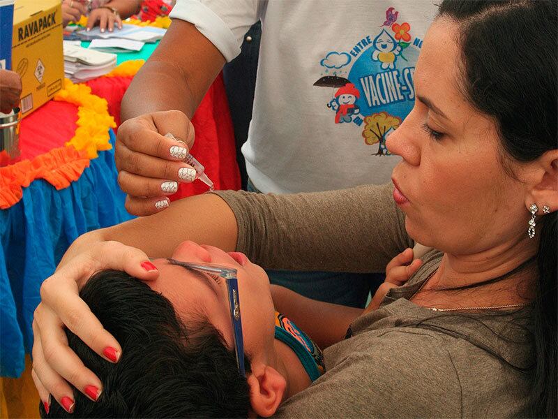 Pais ou responsáveis devem procurar uma das unidades de atenção básica da cidade, das 8h às 17h