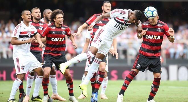 São Paulo e Flamengo fizeram jogo disputado neste domingo (4), no Morumbi