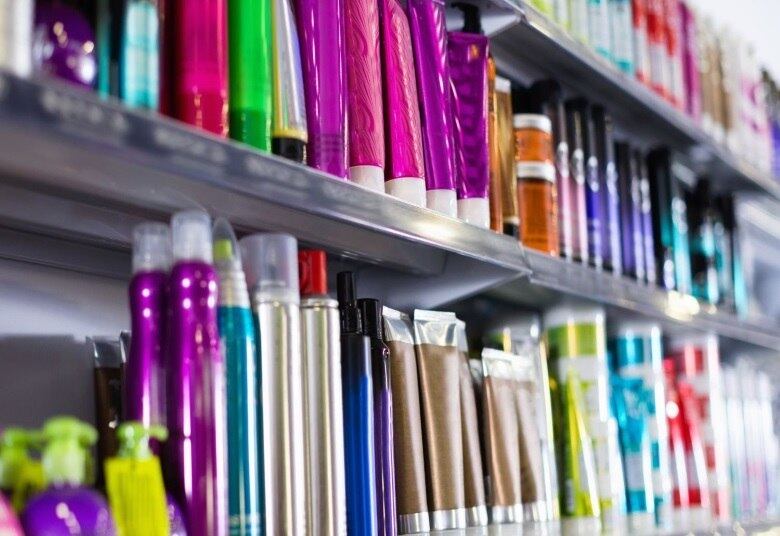 Cosméticos deverão apresentar a composição química em português em 2021