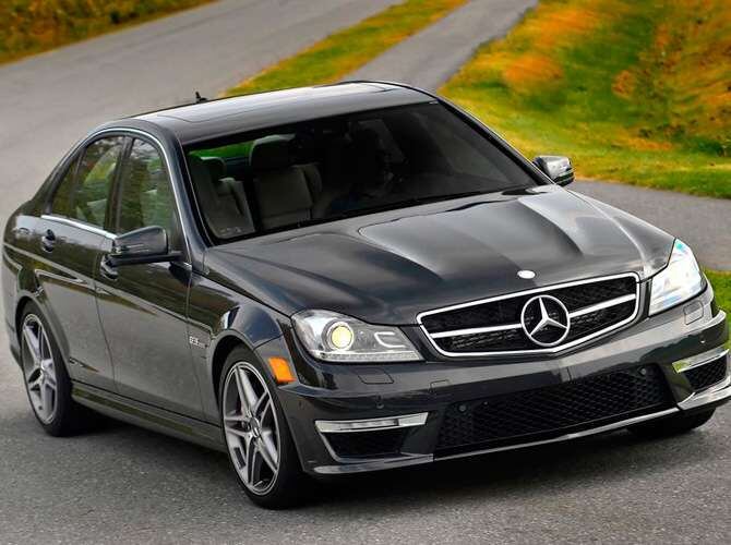 Kléber, do Vasco, possui um Mercedes C3 AMG, cujo valor estimado é de R$ 505 mil