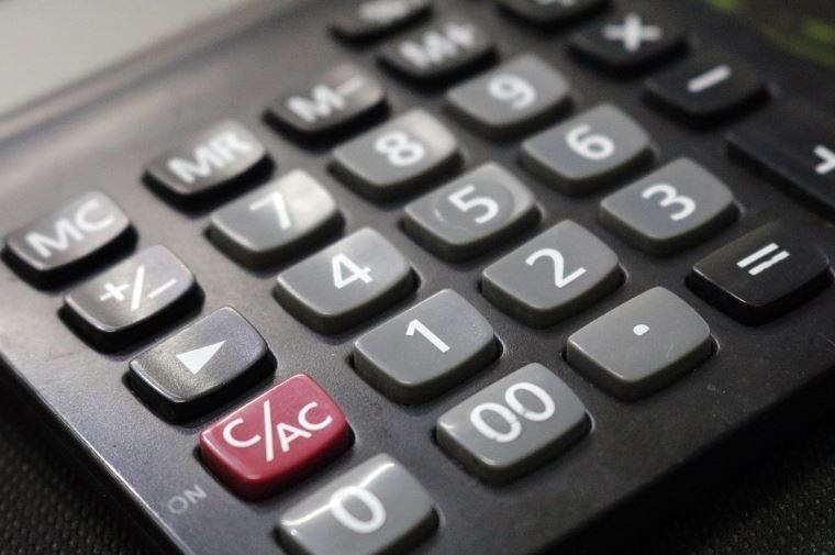 Garoto estava com dúvidas na lição de casa