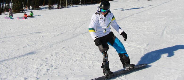 Aos 18 anos, André Cintra teve parte da perna direita amputada, mas se superou