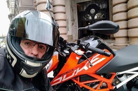 A ferinha com o domador. Pura diversão