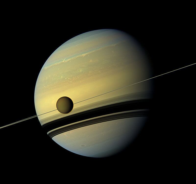 Em 14 de janeiro de 2005, as sondas Cassini-Huygens marcou a história ao realizar a aterrissagem em Titã, uma das luas de Saturno que mais atrai a atenção dos cientistas