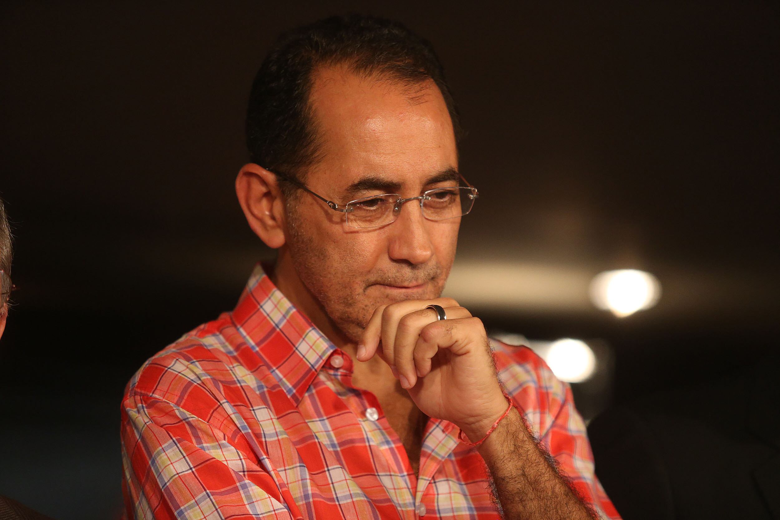 O deputado federal João Paulo Cunha (PT-SP) é um dos envolvidos no escândalo do mensalão. Mesmo tendo sido condenado a nove anos e quatro meses de prisão, ele é um dos membros da CCJC (Comissão de Constituição e Justiça e de Cidadania) da Câmara
