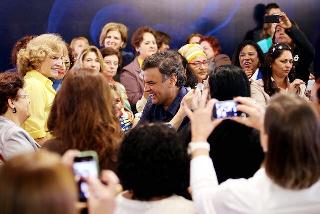 Aécio Neves disse que "atual governo foi conivente com a violência"