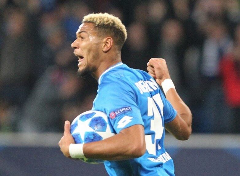Joelinton segue com a fase artilheira pelo Hoffenheim. Foi dele o gol no fim da partida que garantiu o empate com o Lyon por 3 a 3
(Foto: DANIEL ROLAND / AFP)