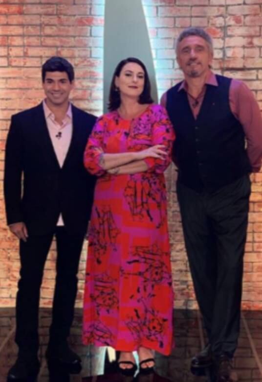 Comida tem tudo a ver com boas lembranças! Seja de uma época, uma data, uma pessoa amada e até mesmo a infância. Existem receitas que nos levam diretamente para esses bons momentos e no Top Chef não é diferente. Em uma das provas, os jurados se emocionaram ao revelar quais ingredientes e quitutes trazem consigo belas recordações.

Veja os alimentos que têm memória afetiva para os chefs do reality