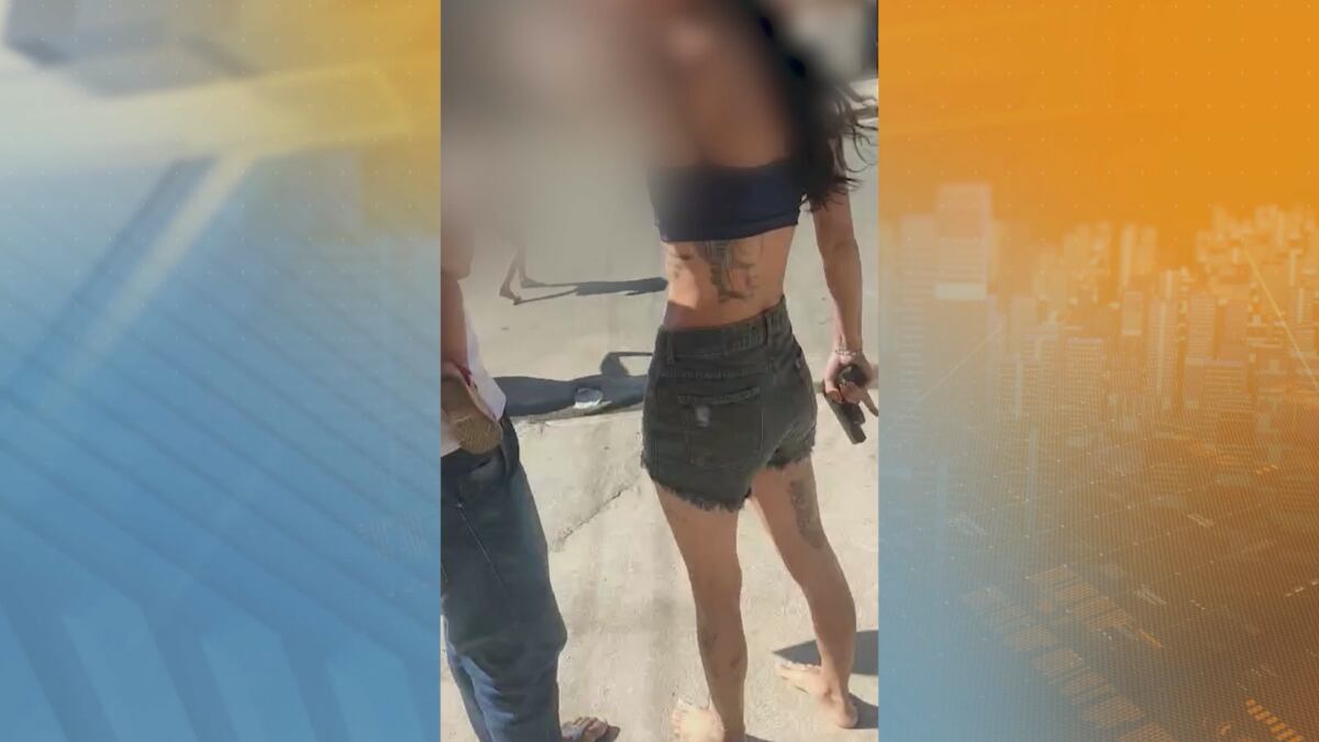 Mulher é presa depois de ameaçar vizinha com arma do marido policial em Contagem (MG)