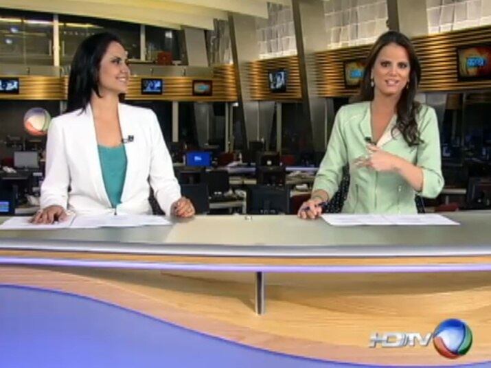 

Aula de natação, futebol, atividades na escola. Será que
as crianças estão com a agenda muito lotada? Especialistas alertam que o
acúmulo de atividades pode causa doenças como estresse, que são cada
vez mais comuns entre os pequenos

+ Veja a entrevista de um especialista sobre o assunto
