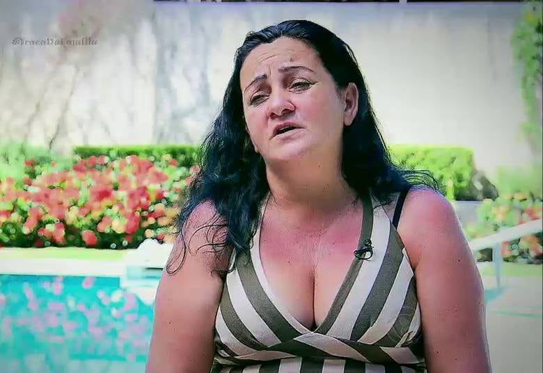 Perto do dia de voltar pra casa, Nice deu um depoimento emocionante e falou sobre a dificuldade de trabalhar como catadora.

— Enquanto estão todos dormindo, eu fico na minha cama chorando e sofrendo, com o corpo todo doendo. Eu fico pensando nos meus filhos, quero dar uma vida melhor para eles

+ Ex-sem-terra que virou milionária, Débora Rodrigues revive origem humilde e até coleta papelão

> Acesse o R7 Play e assista na íntegra a todos os programas da Record! Clique e experimente!

