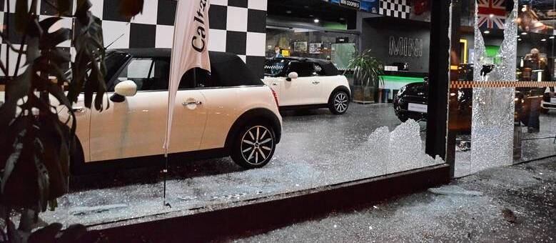 Protestos focaram nos direitos dos negros e também na saída de Temer; houve vandalismo com patrimônio particular