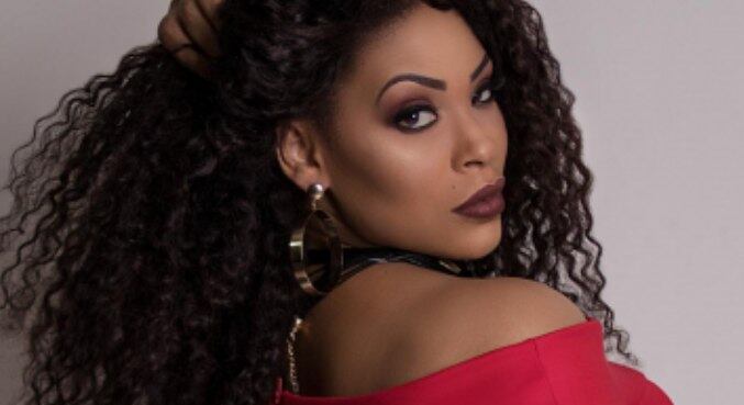 Vencedora da primeira edição do Canta Comigo, Débora Pinheiro, revela que pensou em desistir