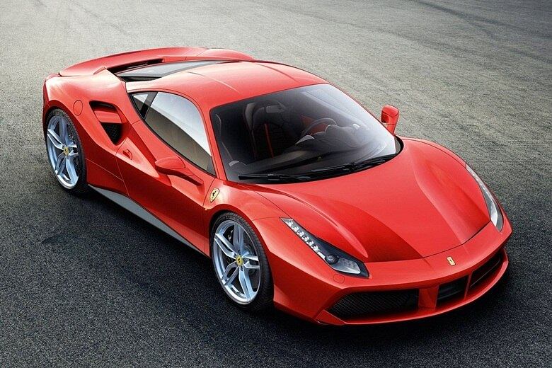 As belas rodas de liga leve de 20 polegadas também são novas e calçam pneus de 245/35 e 305/30