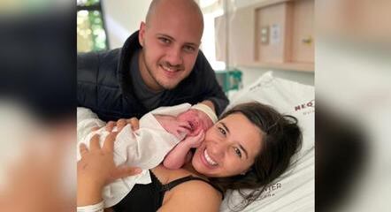 Mãe e filho se encontraram após 20 dias