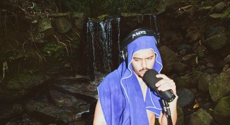 Pedro Sampaio monta estúdio no meio da floresta para produção do primeiro álbum
