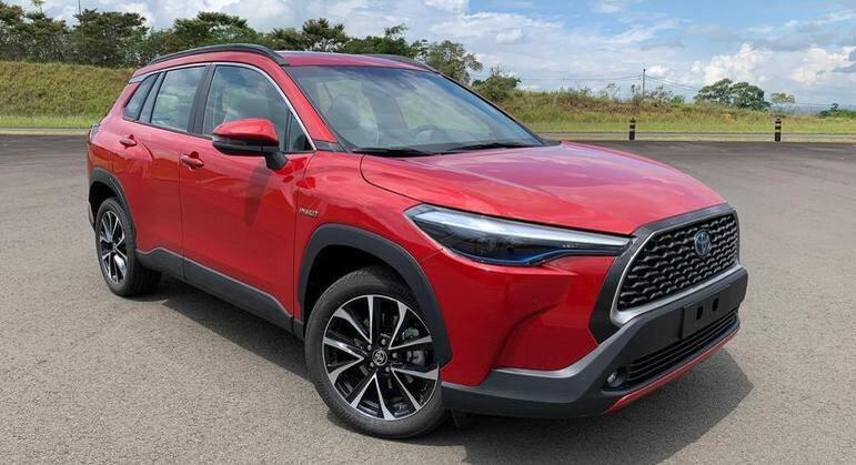 Corolla Cross XRV Hybrid Flex é vendido por R$ 183.590 em SP