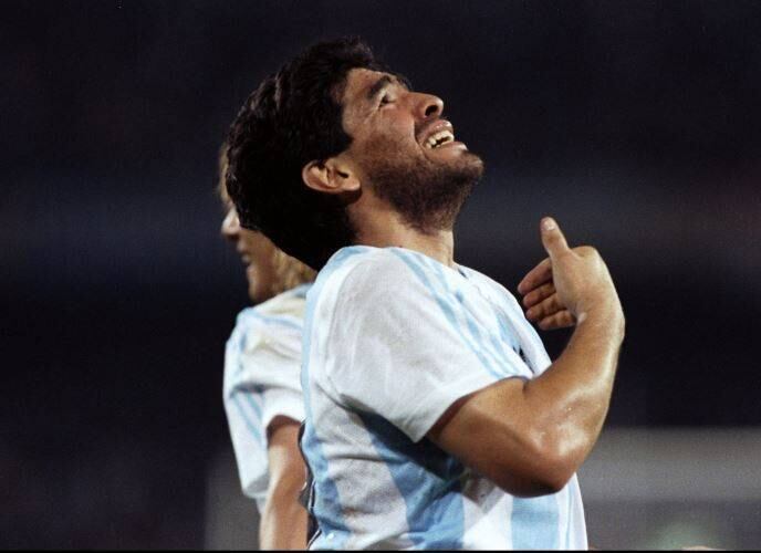Maradona, eterno craque da Argentina, ocupa a sexta colocação da lista