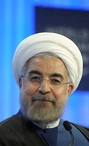 Khamenei pode demitir o presidente do país a qualquer momento, e os candidatos ao cargo devem ser iranianos xiitas, além de serem aprovados pelo Conselho dos Guardiães