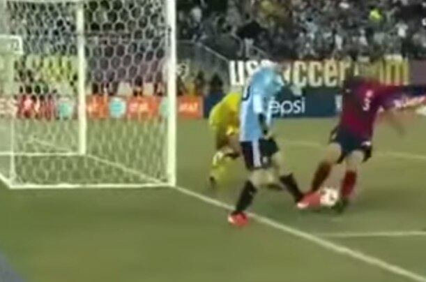 E já levou pra casa o prêmio de Melhor Jogador do Mundo quatro vezes