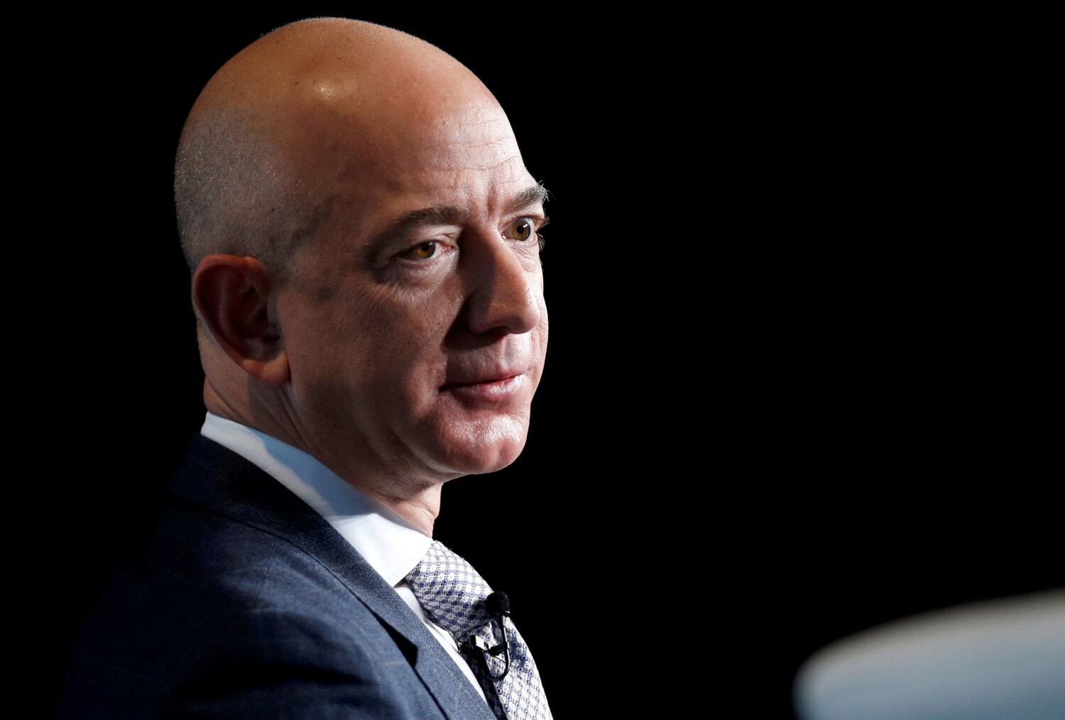 Bezos ganhou, sozinho, mais de R$ 184,54 bilhões