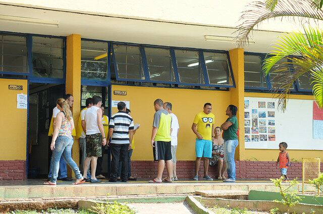 Alguns colégios eleitorais do país serão substituídos em razão da ocupação de escolas por estudantes