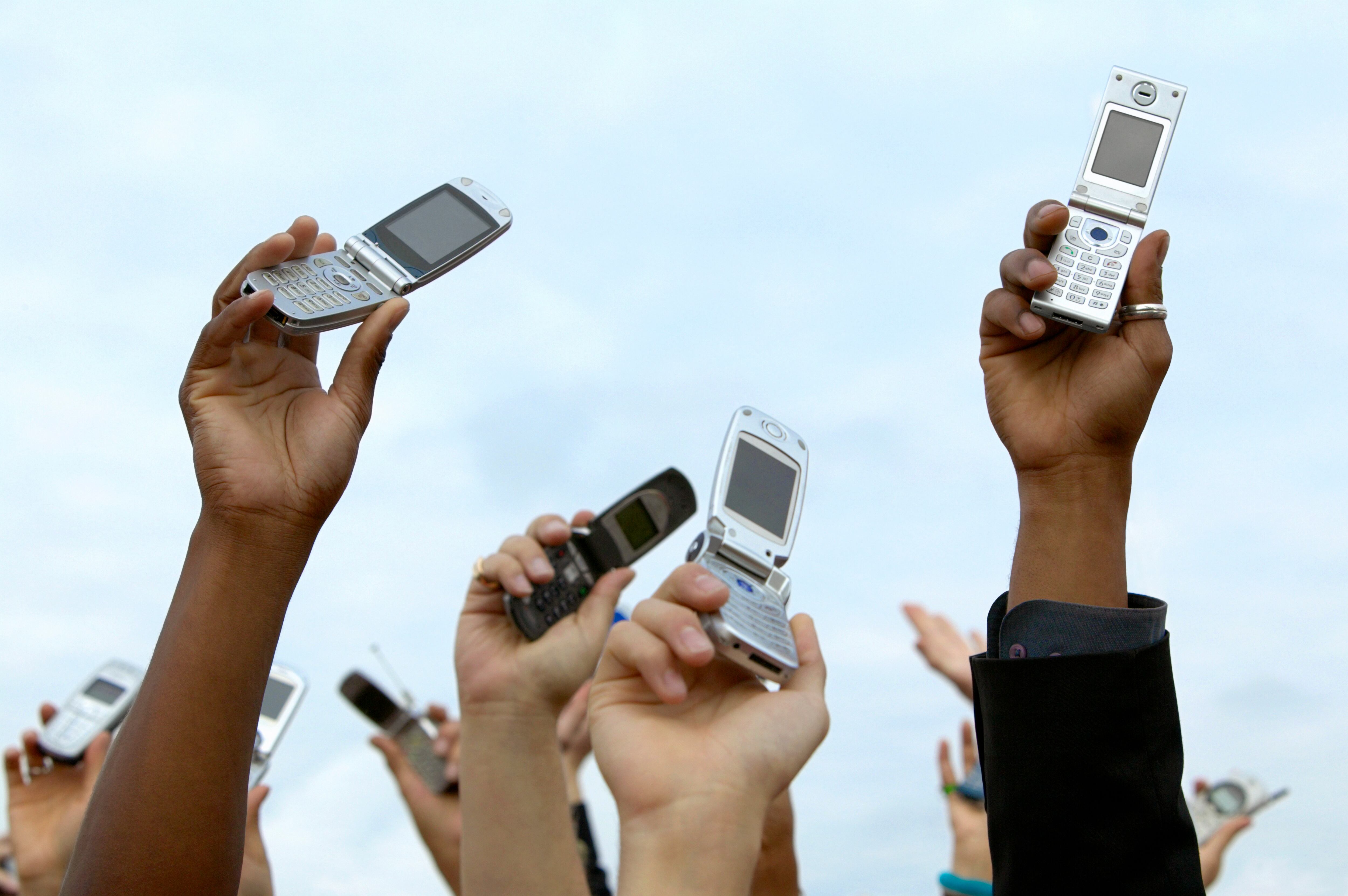 Celulares e outros meios móveis representaram aumento no número de pessoas se conectando
