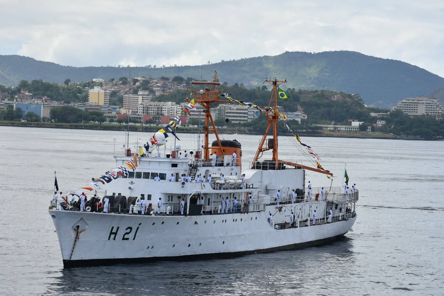 Navio Sirius tem quase 80 metros de comprimento e serviu ao Brasil por 64 anos