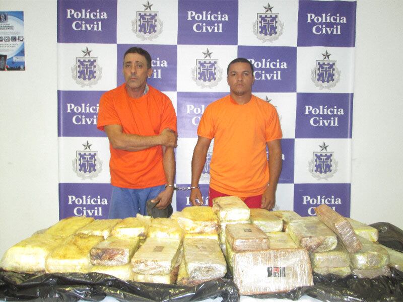 Traficantes foram presos enquanto transportavam droga do Mato Grosso para o município de Jequié