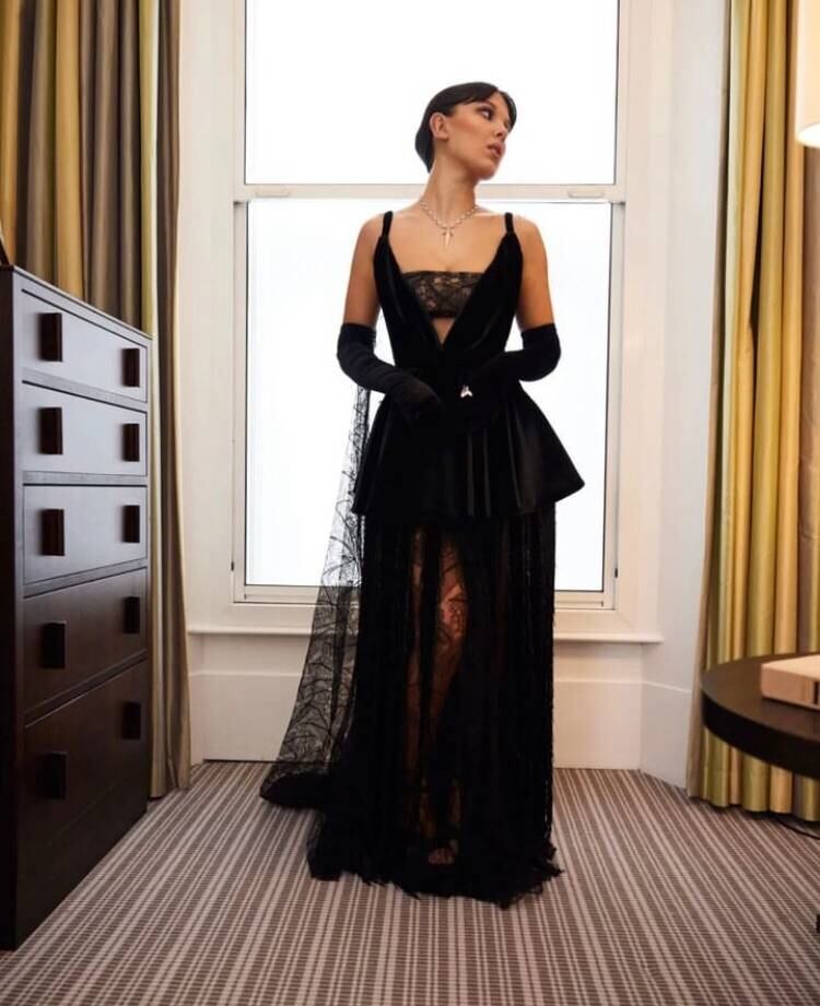 Millie pontuou que o fato de ter completado 18 anos não deveria mudar a maneira como a tratam e disse que a situação é