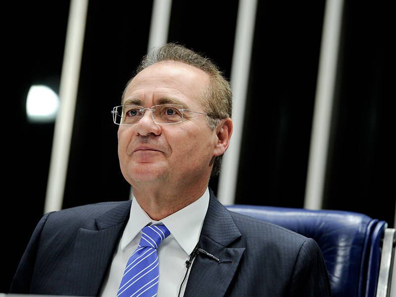 Renan afirmou que votação sobre parecer da CPI será na terça-feira
