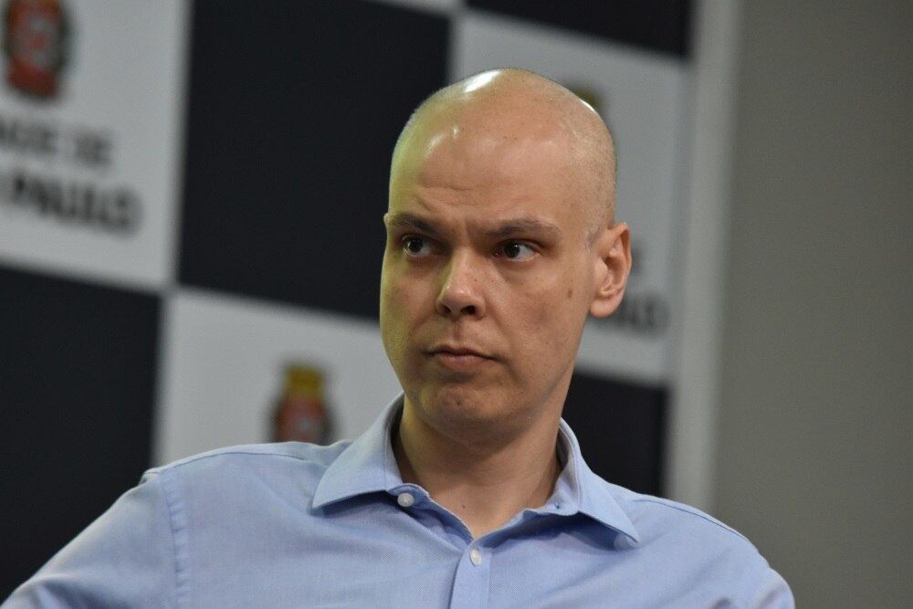 Bruno Covas acompanha obras nos hospitais de campanha em SP