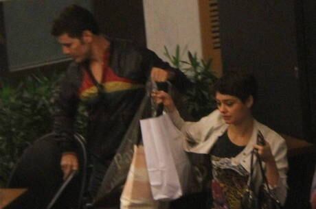 Sophie Charlotte se irritou com assédio em shopping
