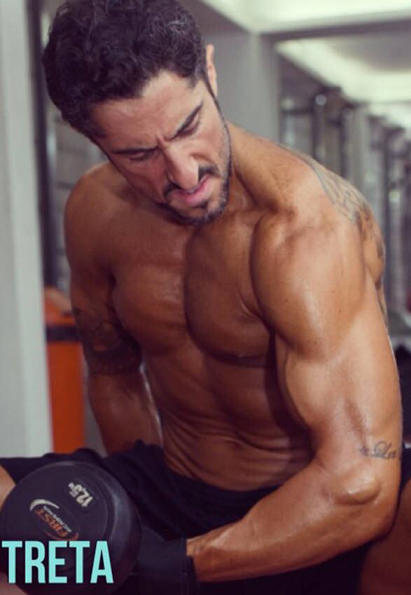 Não é pra menos: olha só o corpão de Mion!

+ Vídeo: Veja as atrações do Legendários na íntegra deste sábado (3)

+ Legendários também está no Facebook. Curta!

+ Siga a atração de Marcos Mion no Twitter!
