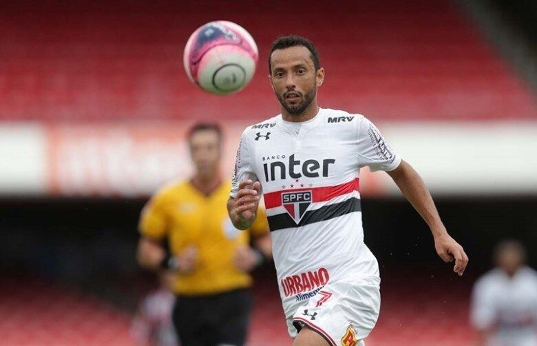 Mesmo com proposta pra sair, Nenê fez o único gol do time