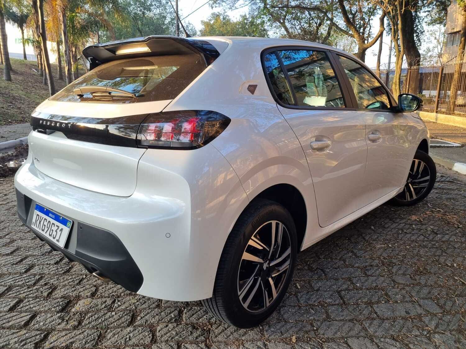 Compacto da Peugeot tem obtido sucesso no mercado brasileiro e terá em breve uma nova opção de motor