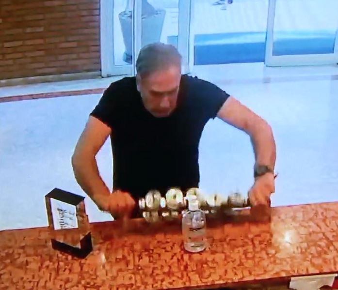 Wilson foi preso após atacar os trabalhadores, mas está em liberdade