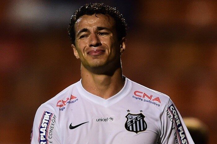 Leandro Damião ainda não justificou os R$ 42 milhões que custou