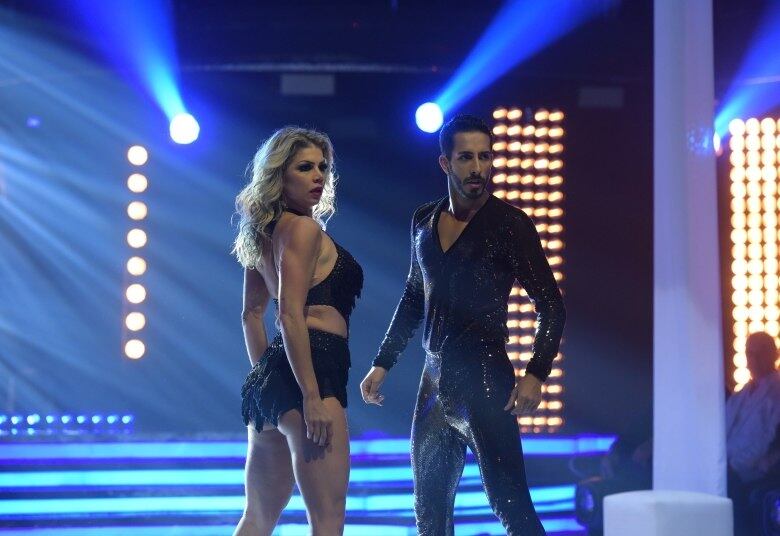 Catia e Fernando mostraram a que vieram e deram um show de freestyle! Com look ousado, a dupla conquistou o público, mas recebeu algumas ponderações dos jurados, ficando na zona de risco