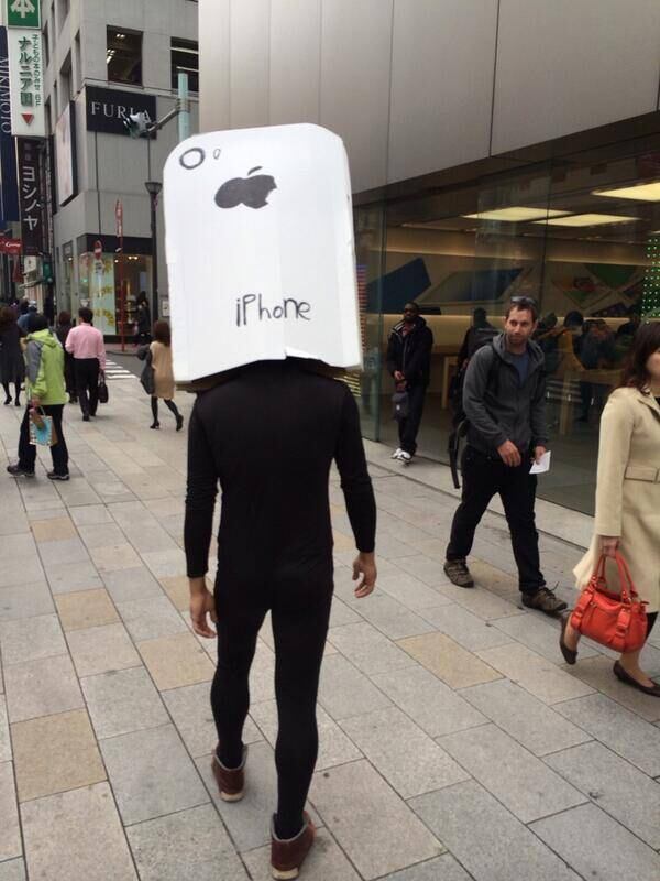 Determinado a não repetir os erros do passado, o tal blogueiro japonês já se preparou para uma longa espera


