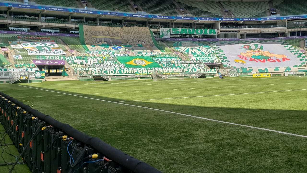Materiais da TUP na primeira partida da final do Campeonato Paulista