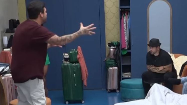 Certo momento do jogo, Hadad se cansou de tantos conselhos que recebia na Mansão Power: mais posicionamento, proximidade com rivais, entre outros. Quando Hadballa foi aconselhar o amigo mais uma vez, ele se irritou e pediu para que não fosse tratado como criança 
